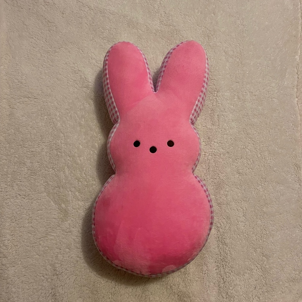 Authentic peeps pillow like new